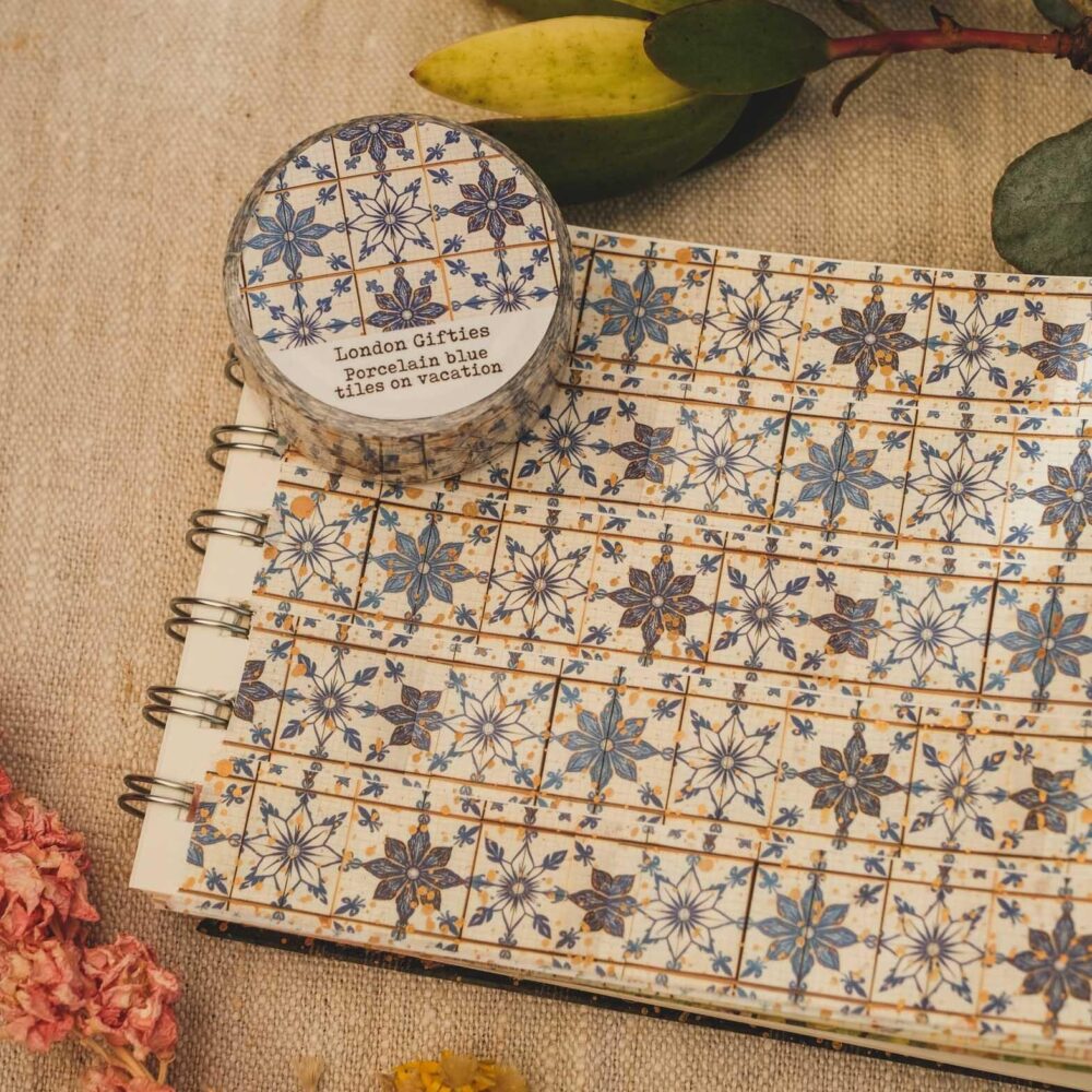 London Gifties – Porcelain blue tiles on vacation – Washi tape 2 cm × 10 m