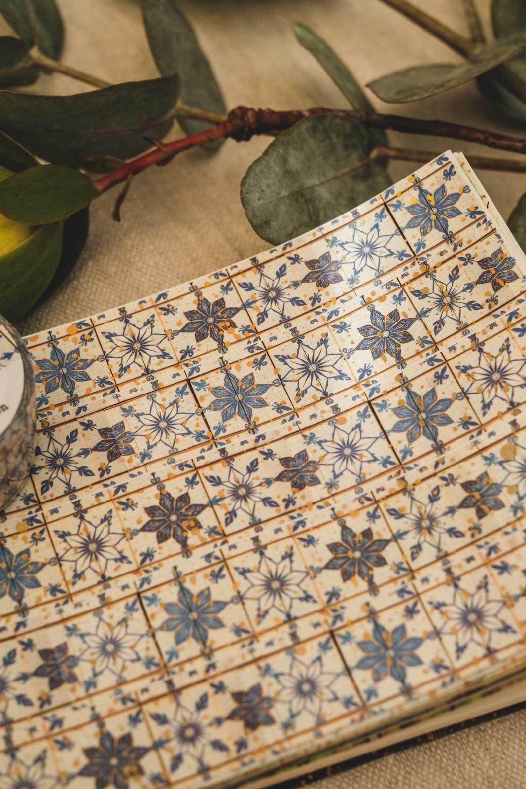London Gifties – Porcelain blue tiles on vacation – Washi tape 2 cm × 10 m - immagine 3